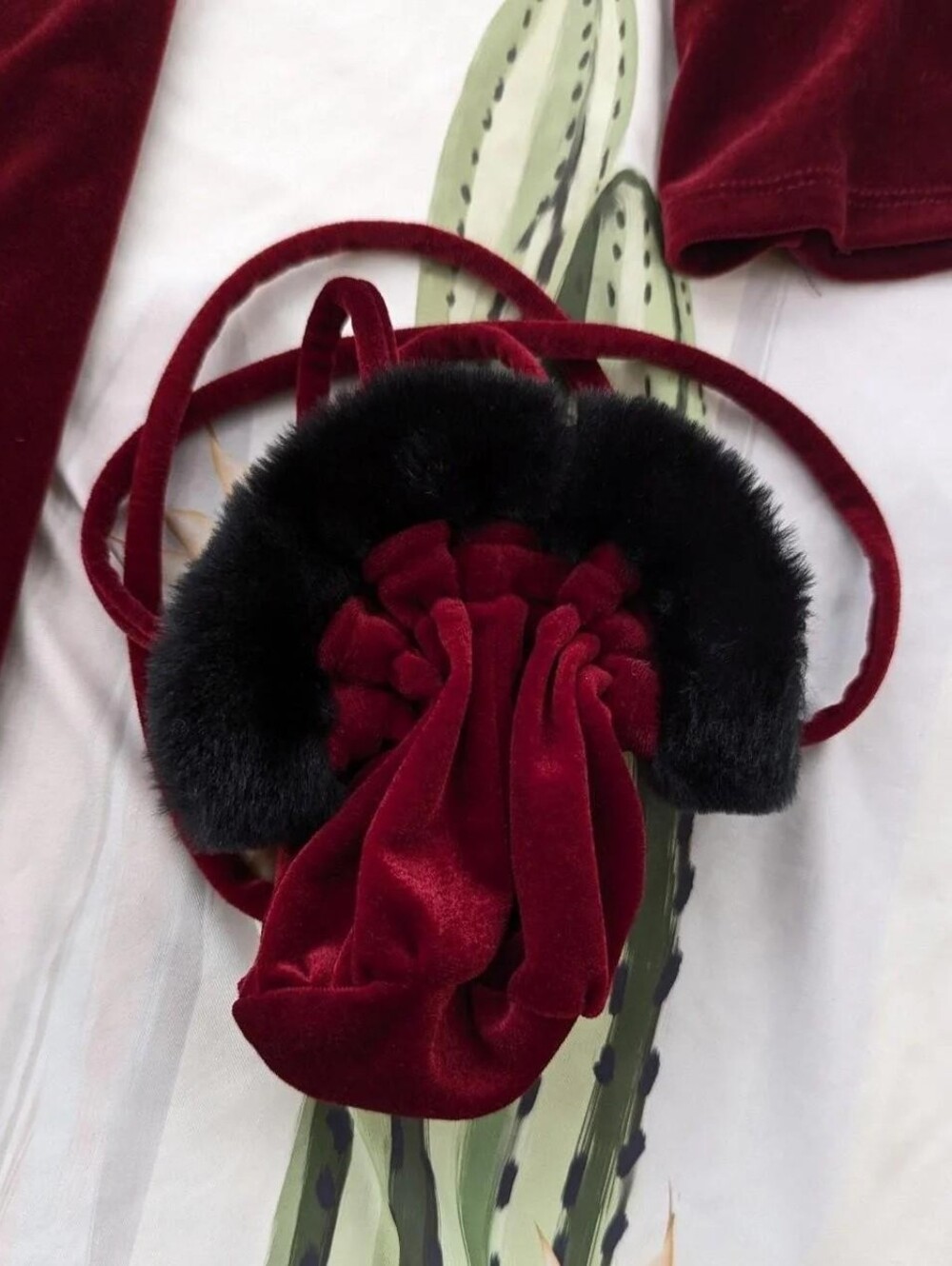 Vintage 90's Kathie Lee Collection Red Velvet Black Faux Fur Trim Crossbody Bag